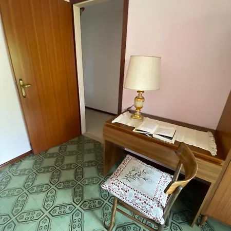 Lander Apartment *