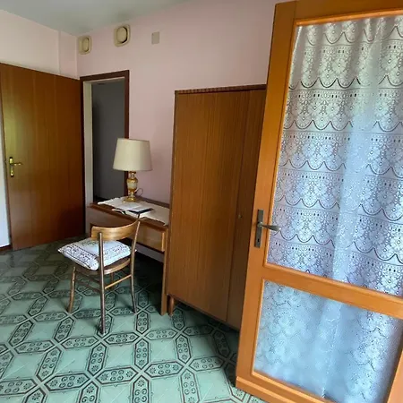 Lander Apartment