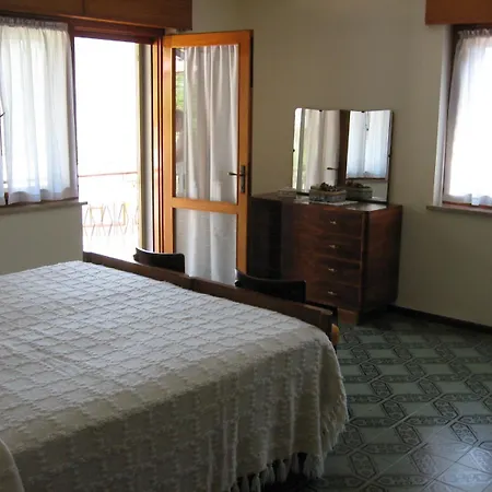 Lander Apartment Piano d'Arta