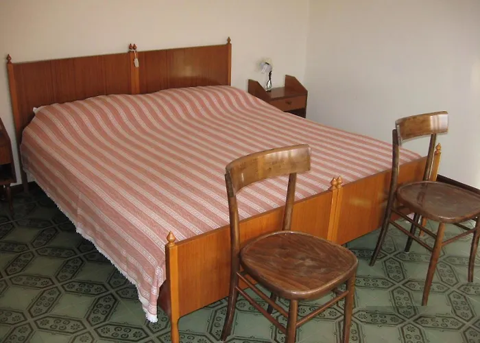 Lander Apartman Piano dʼArta